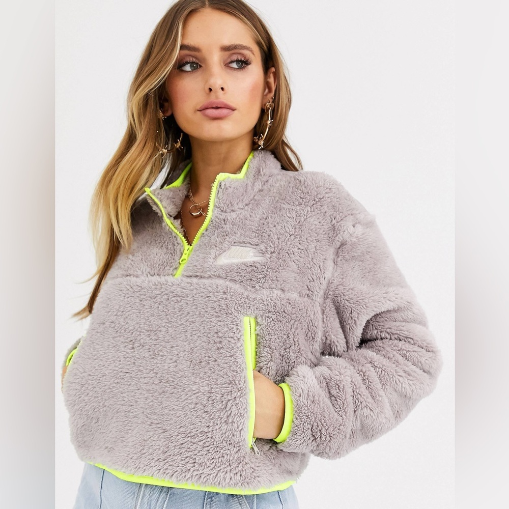 Nike Sweatshirt